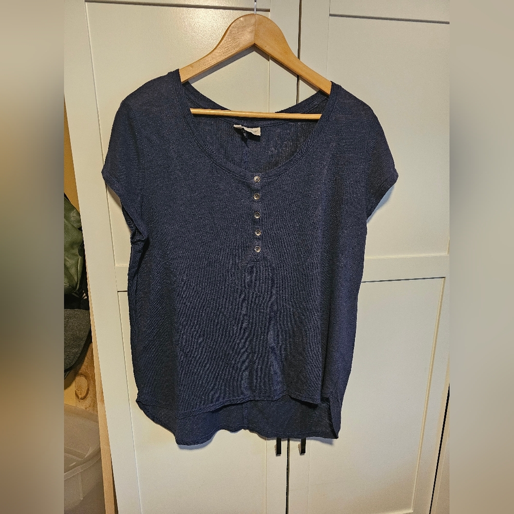 Women's tshirt